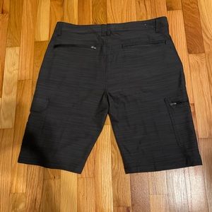 BKE HYBRID SHORTS